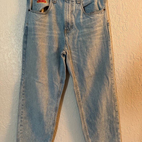 Empyre light colored blue jeans - Picture 2 of 3